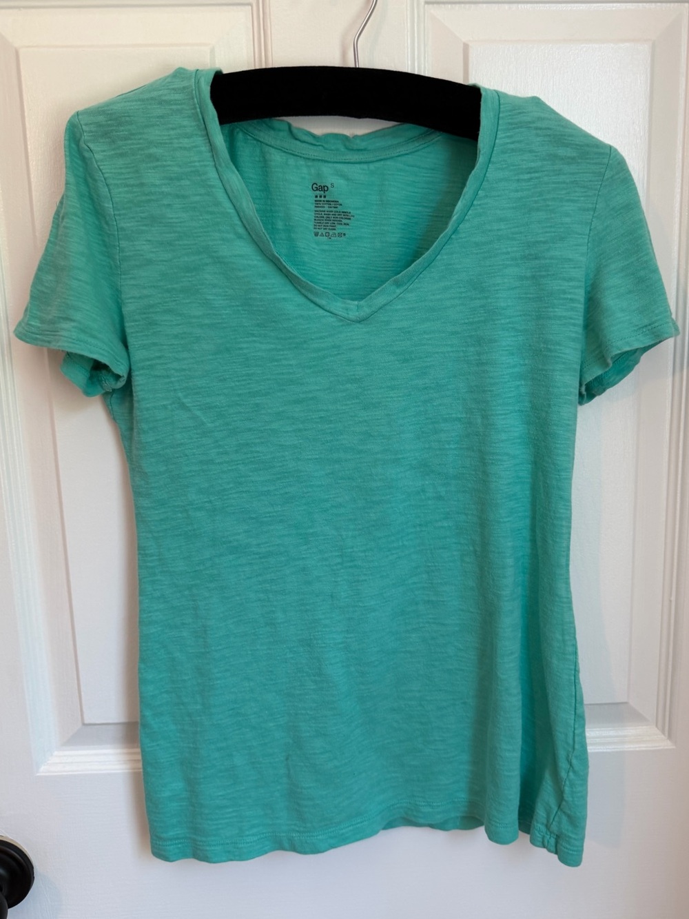GAP Women's V-Neck Short Sleeve Tee in Teal, Relaxed Fit Sm